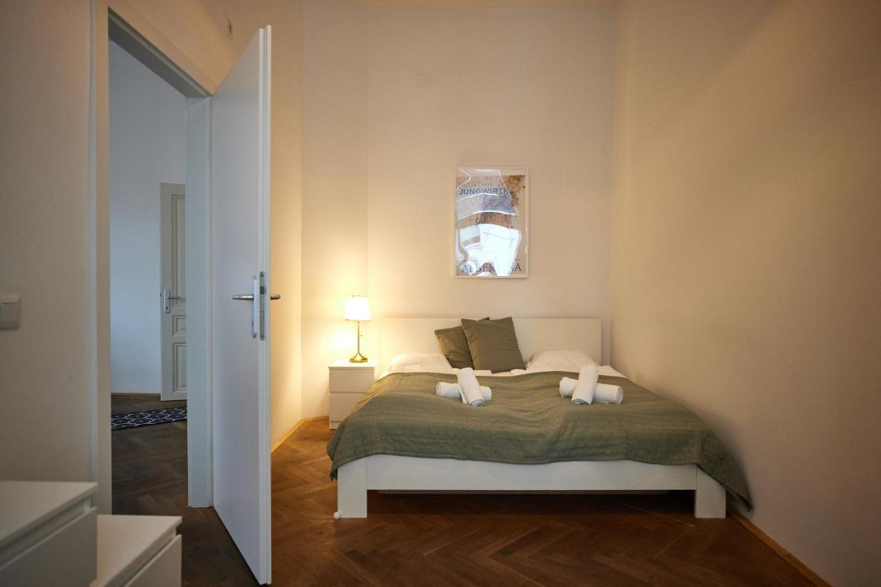 Beautiful Restored - Close To Metro - II Viena Exterior foto